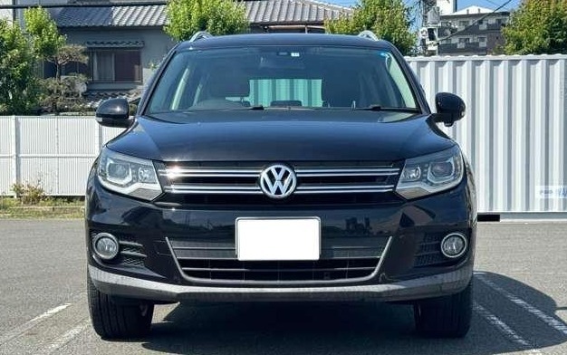 VOLKSWAGEN TIGUAN 2011