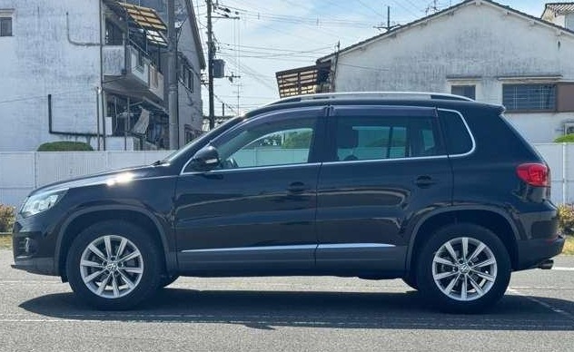 VOLKSWAGEN TIGUAN 2011