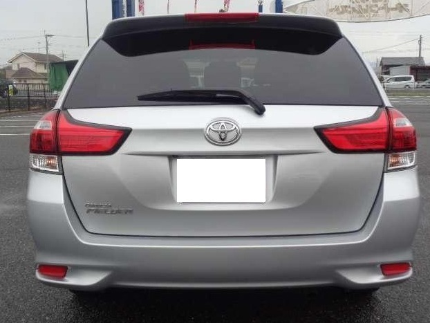 Toyota Corolla Fielder 2018