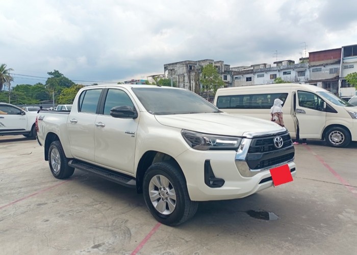 TOYOTA HILUX (DOUBLE CAB) 2018