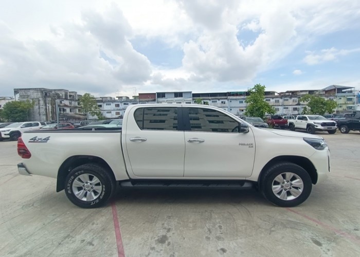 TOYOTA HILUX (DOUBLE CAB) 2018