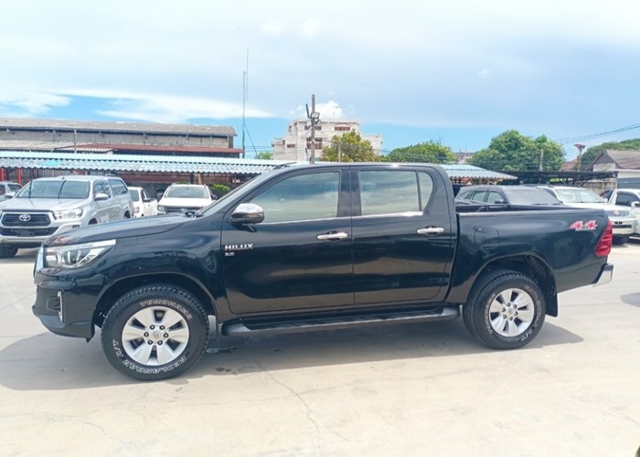 TOYOTA HILUX (DOUBLE CAB) 2019