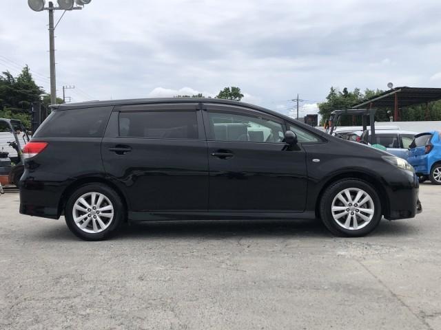 TOYOTA WISH 2009