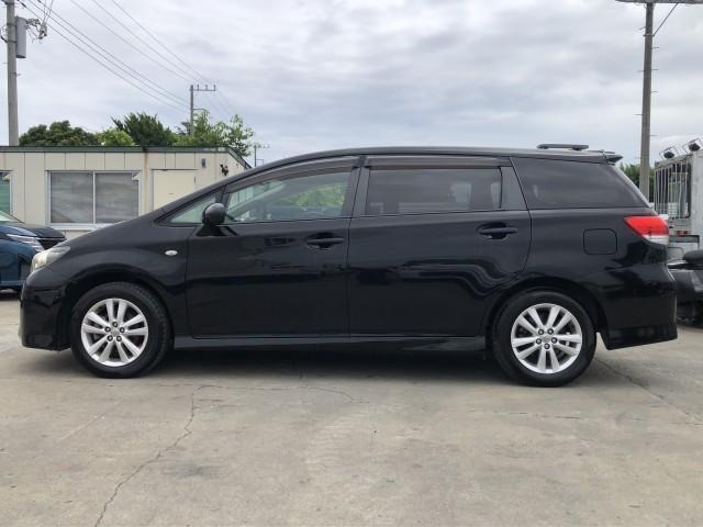 TOYOTA WISH 2009