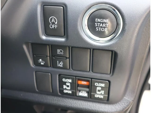 TOYOTA VOXY ZS KIRAMEKI II 2016