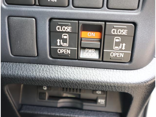 TOYOTA VOXY ZS KIRAMEKI II 2016