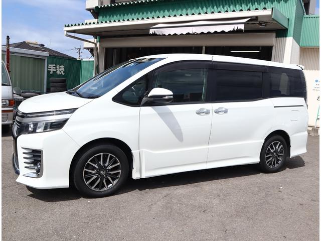 TOYOTA VOXY ZS KIRAMEKI II 2016