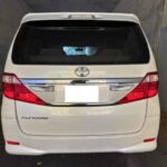TOYOTA ALPHARD 2011